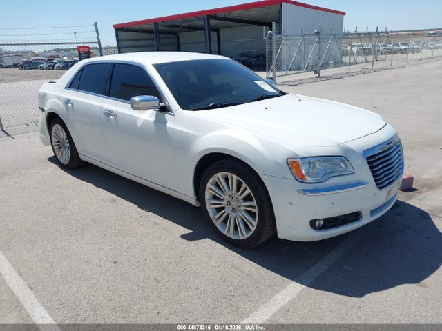 Salvage Chrysler 300 Image