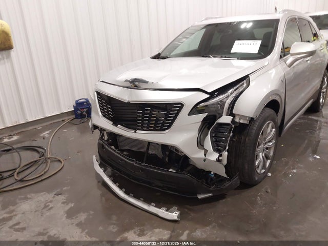 Cadillac XT4 Premium Luxury