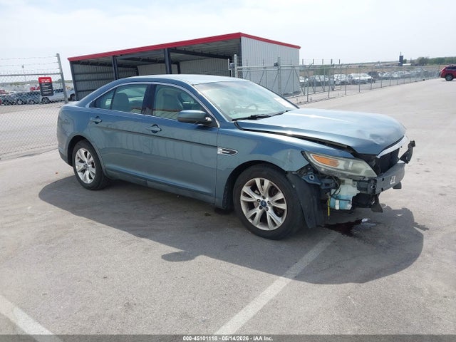 Salvage Ford Taurus Image