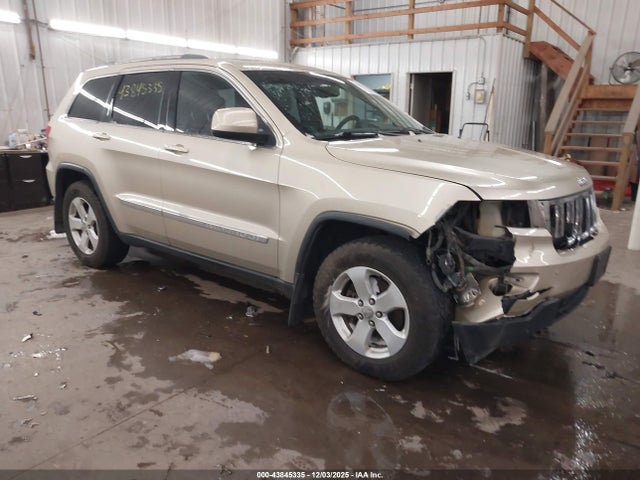 Salvage Jeep Grand Cherokee Image