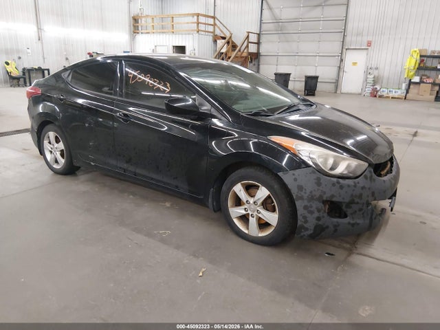 Salvage Hyundai ELANTRA Image