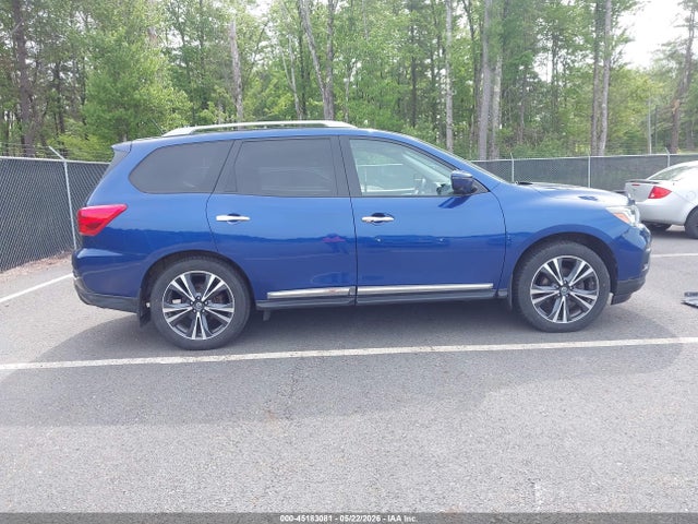 Nissan Pathfinder Platinum