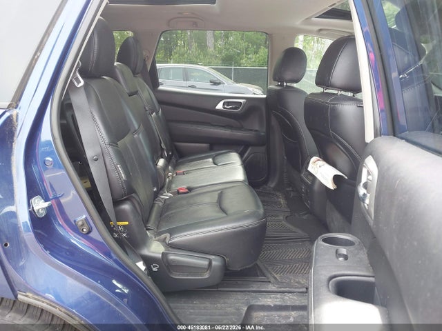 Nissan Pathfinder Platinum