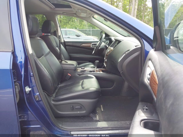 Nissan Pathfinder Platinum