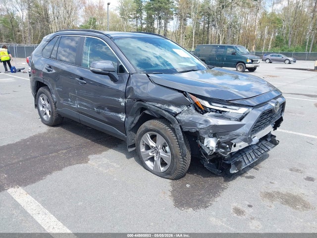 Salvage Toyota RAV4 Image