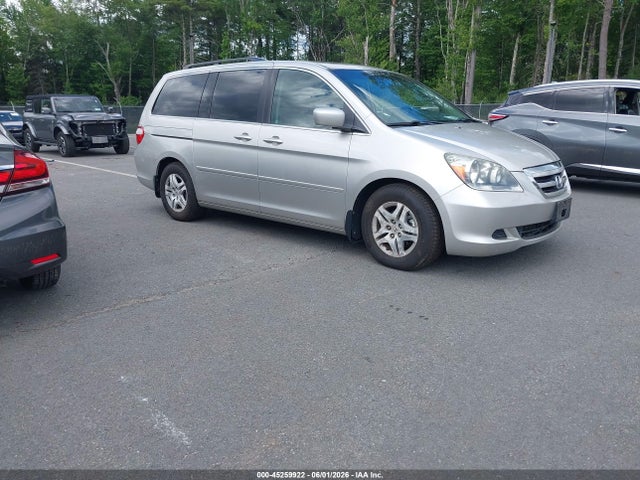 Salvage Honda Odyssey Image