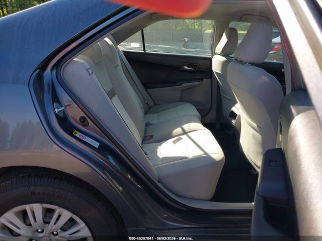Toyota Camry Le