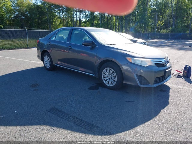 Salvage Toyota Camry Image