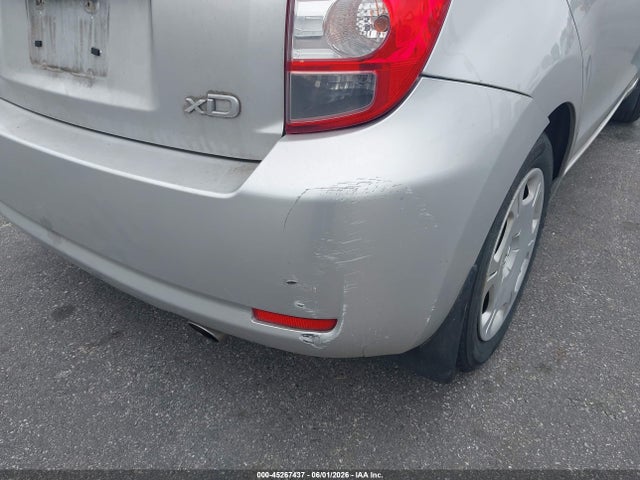 Scion xD
