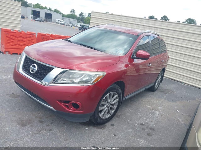 Nissan Pathfinder Sv