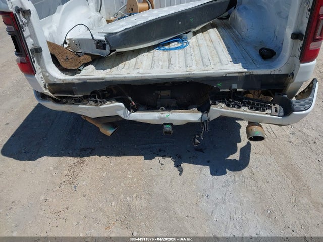 Ram 1500 Laramie  4x2 5'7 Box