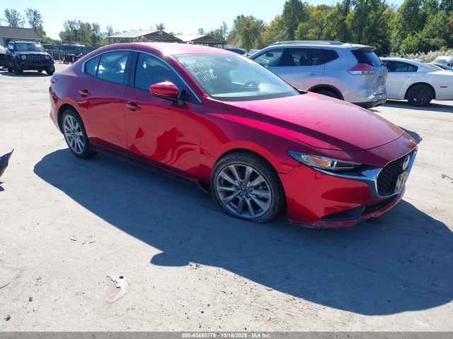 Salvage Mazda Mazda3 Image
