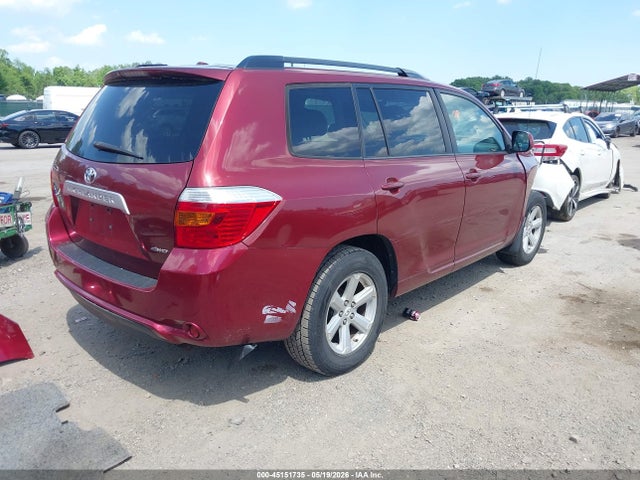 Toyota Highlander Base V6