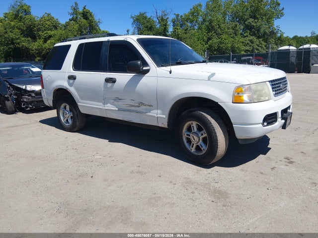 Salvage Ford Explorer Image