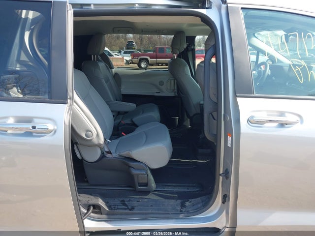 Toyota Sienna Xle