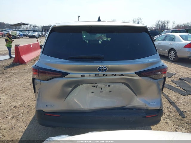 Toyota Sienna Xle