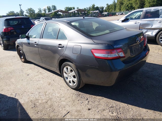 Toyota Camry Le