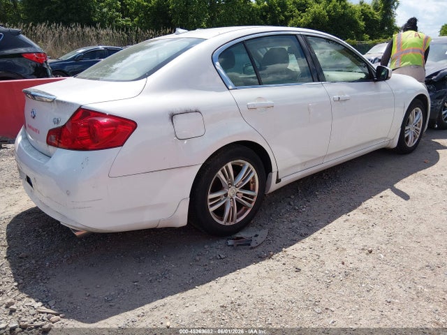 INFINITI G37 Journey