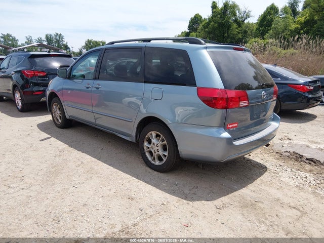 Toyota Sienna Le