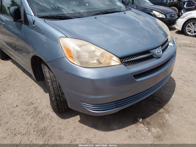 Toyota Sienna Le