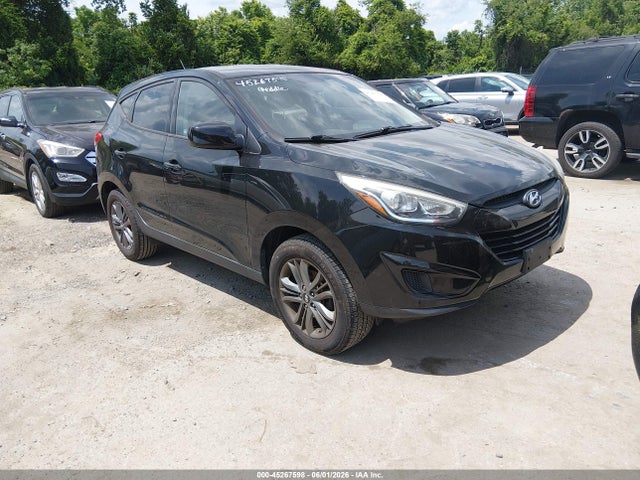 Salvage Hyundai TUCSON Image