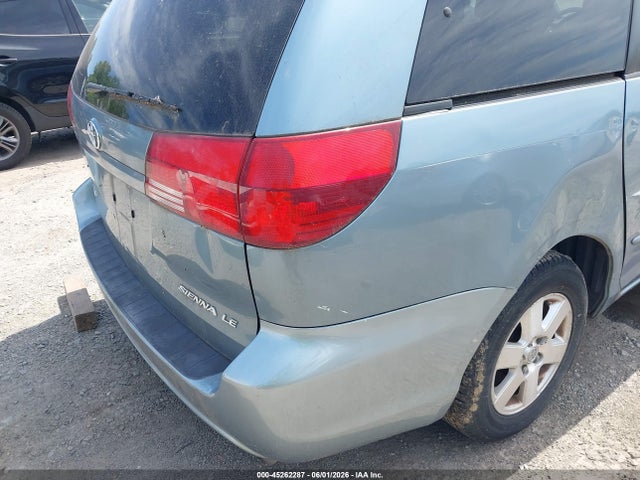 Toyota Sienna Le