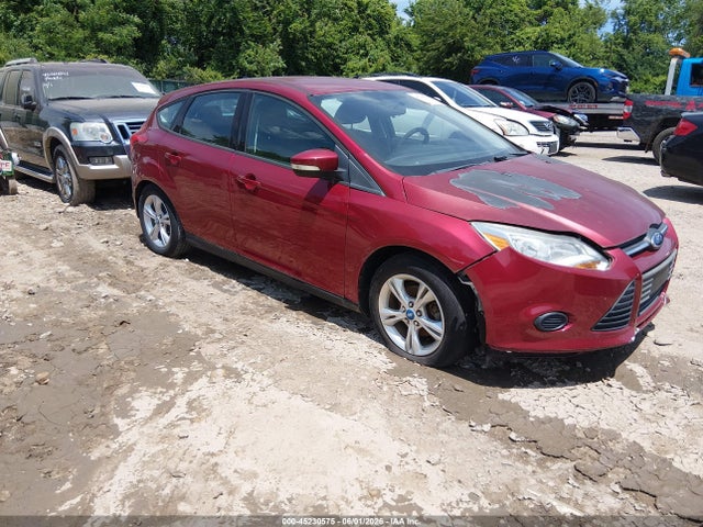 Salvage Ford Focus Image