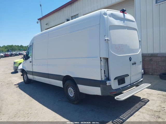 Mercedes-Benz Sprinter 2500 High Roof V6