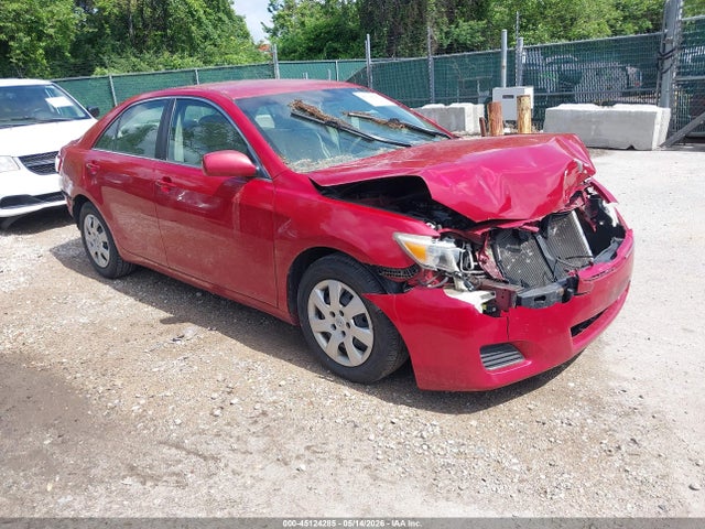 Salvage Toyota Camry Image