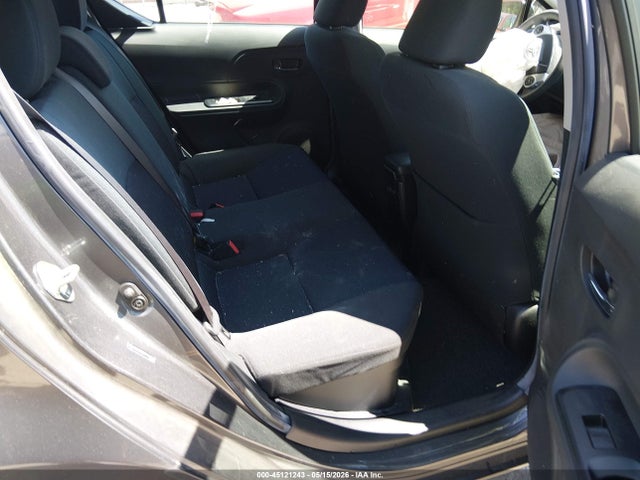 Toyota Prius c Two