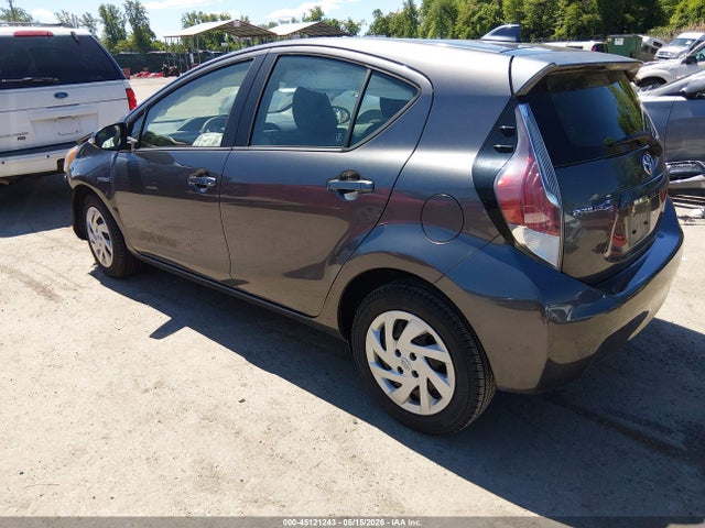 Toyota Prius c Two