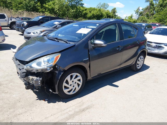 Toyota Prius c Two