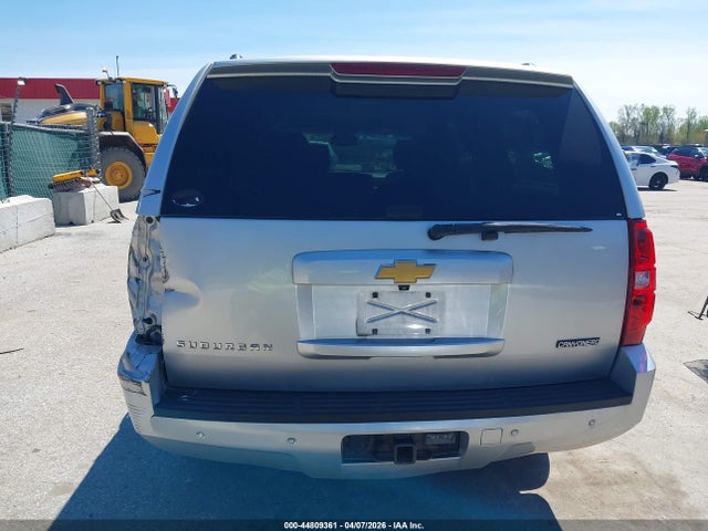 Chevrolet Suburban 1500 Lt