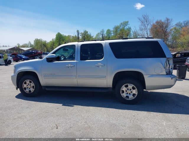 Chevrolet Suburban 1500 Lt