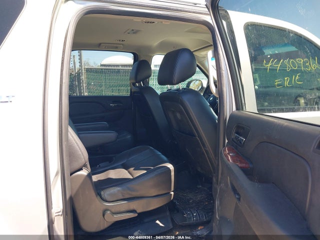 Chevrolet Suburban 1500 Lt