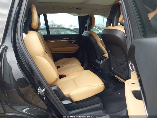 Volvo XC90 T6 Momentum