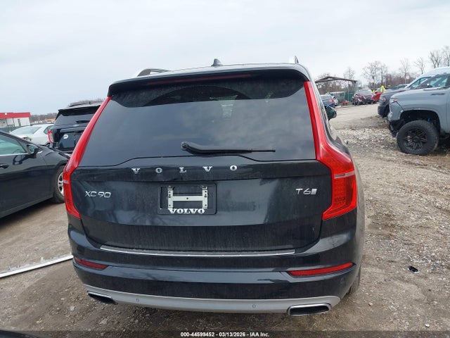 Volvo XC90 T6 Momentum