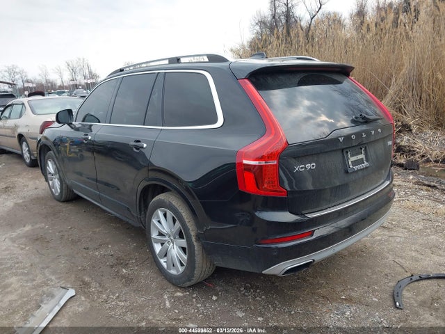 Volvo XC90 T6 Momentum