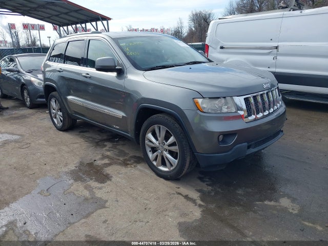 Salvage Jeep Grand Cherokee Image