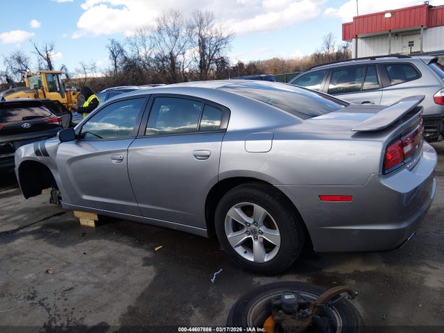 Dodge Charger Se