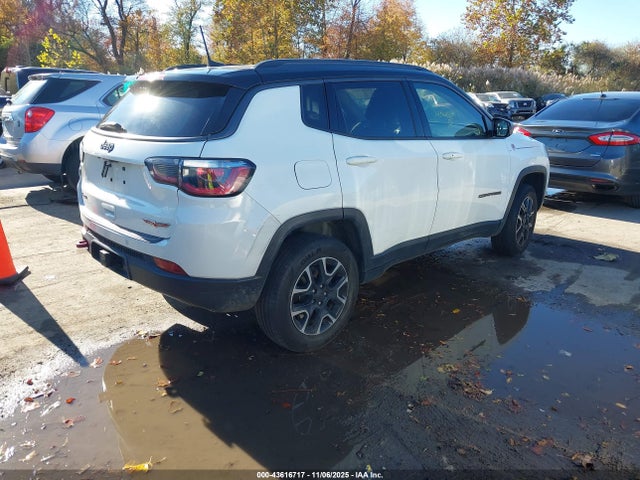 Jeep Compass Trailhawk 4x4
