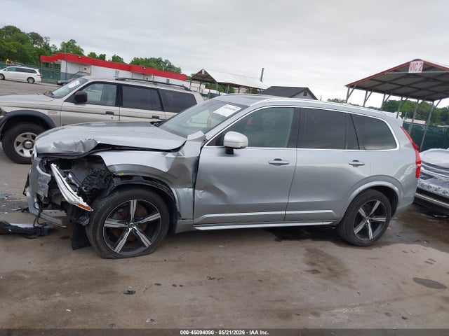 Volvo XC90 T6 R-design