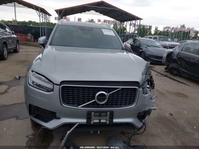 Volvo XC90 T6 R-design