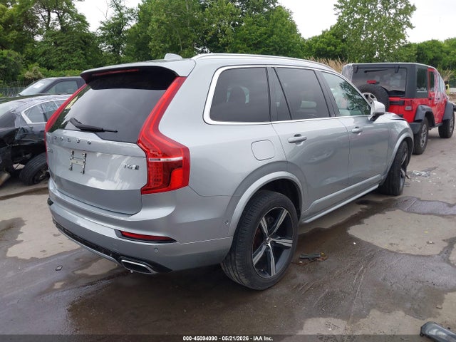 Volvo XC90 T6 R-design