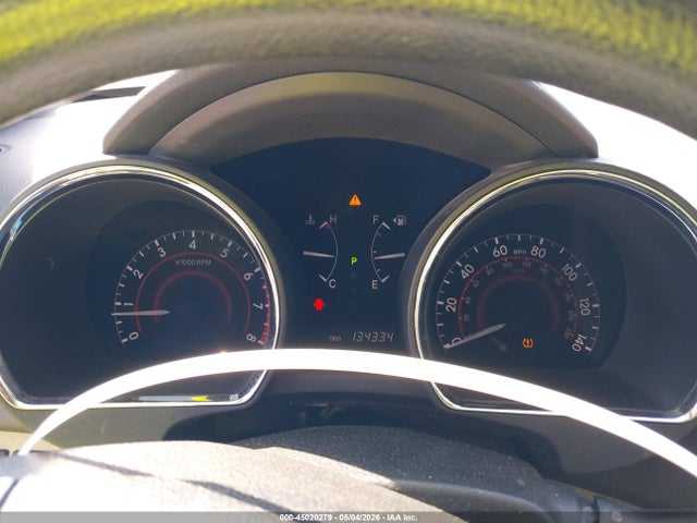 Toyota Highlander Base V6