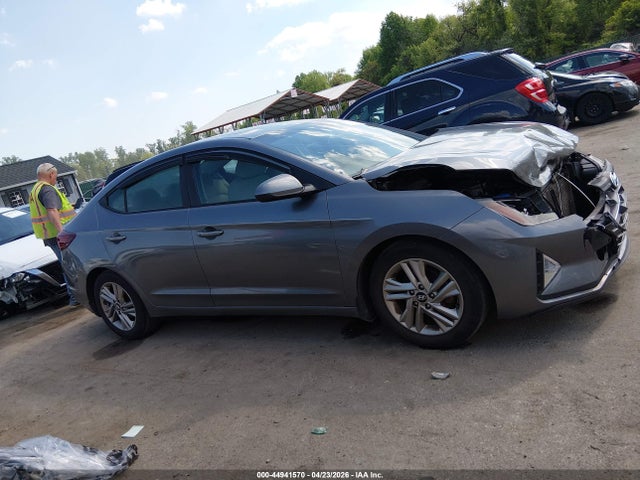 Hyundai ELANTRA Value Edition