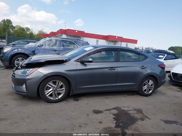 Hyundai ELANTRA Value Edition