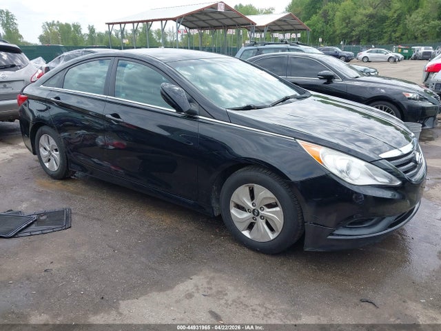 Salvage Hyundai SONATA Image