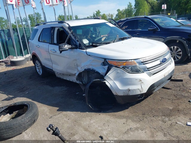 Salvage Ford Explorer Image
