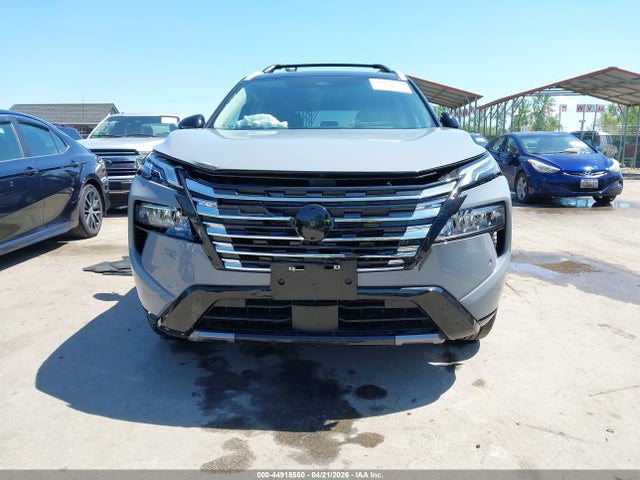 Nissan Rogue Platinum